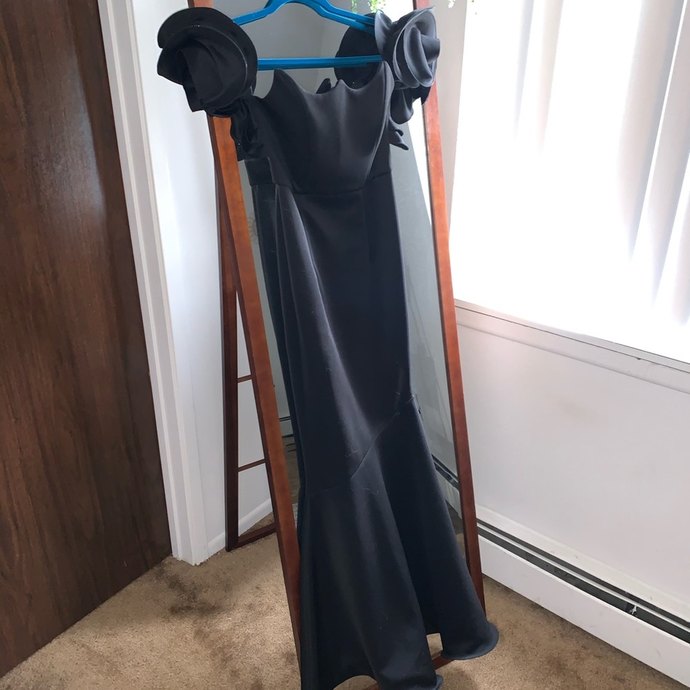 Size 0 Long Black Evening Gown/Dress